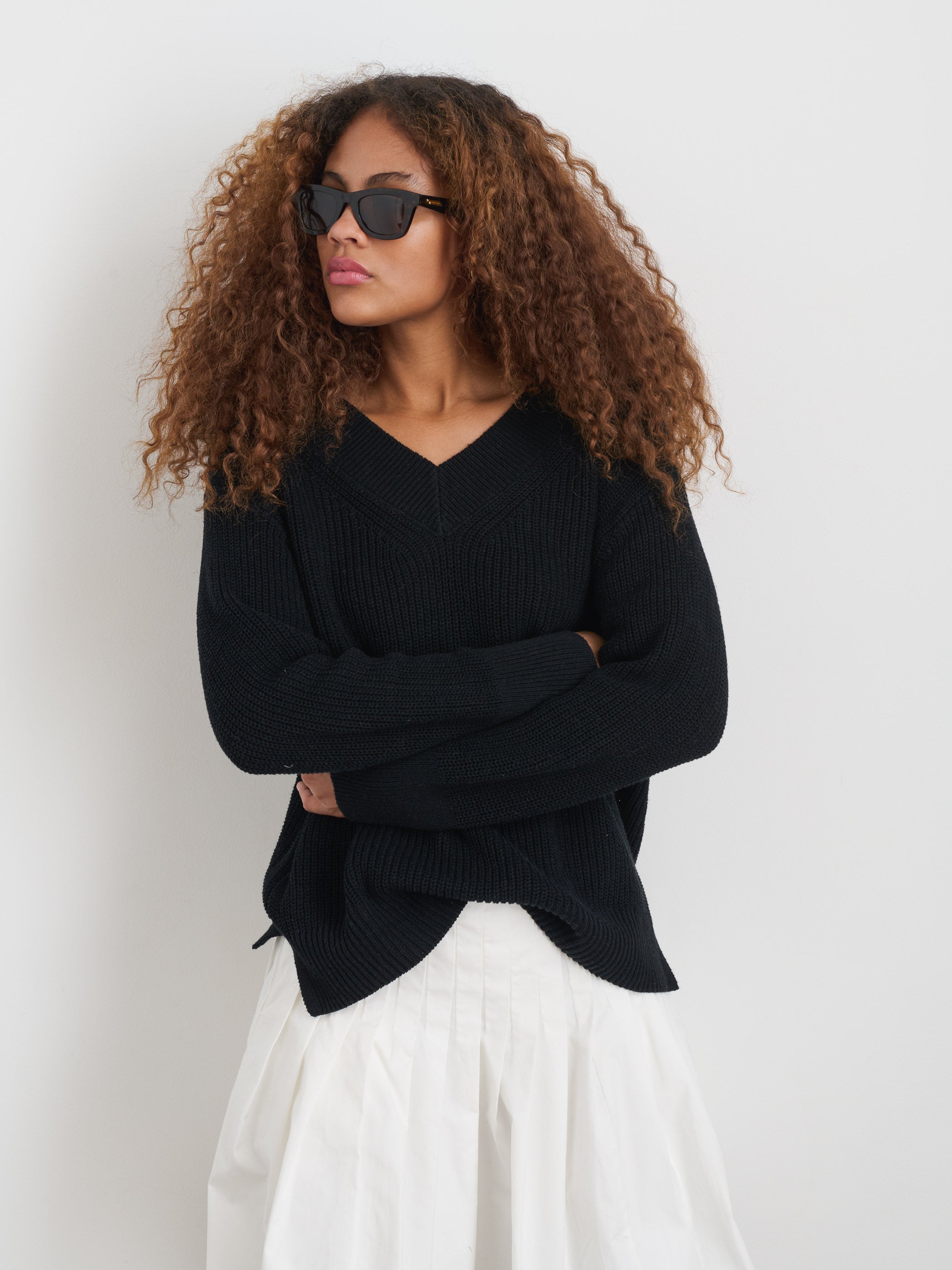 Arielle V Neck Sweater In Cotton Linen