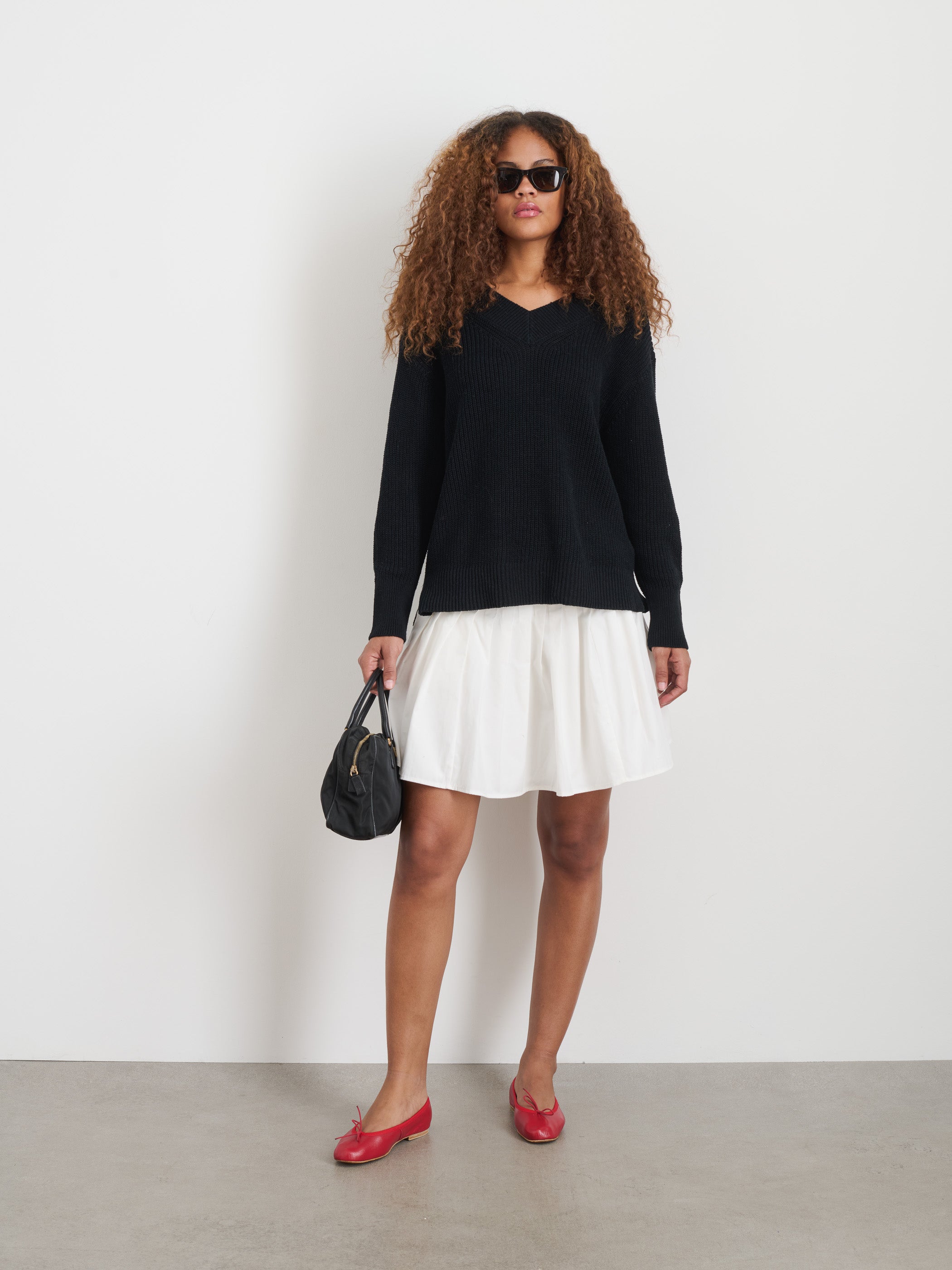 Arielle V Neck Sweater In Cotton Linen