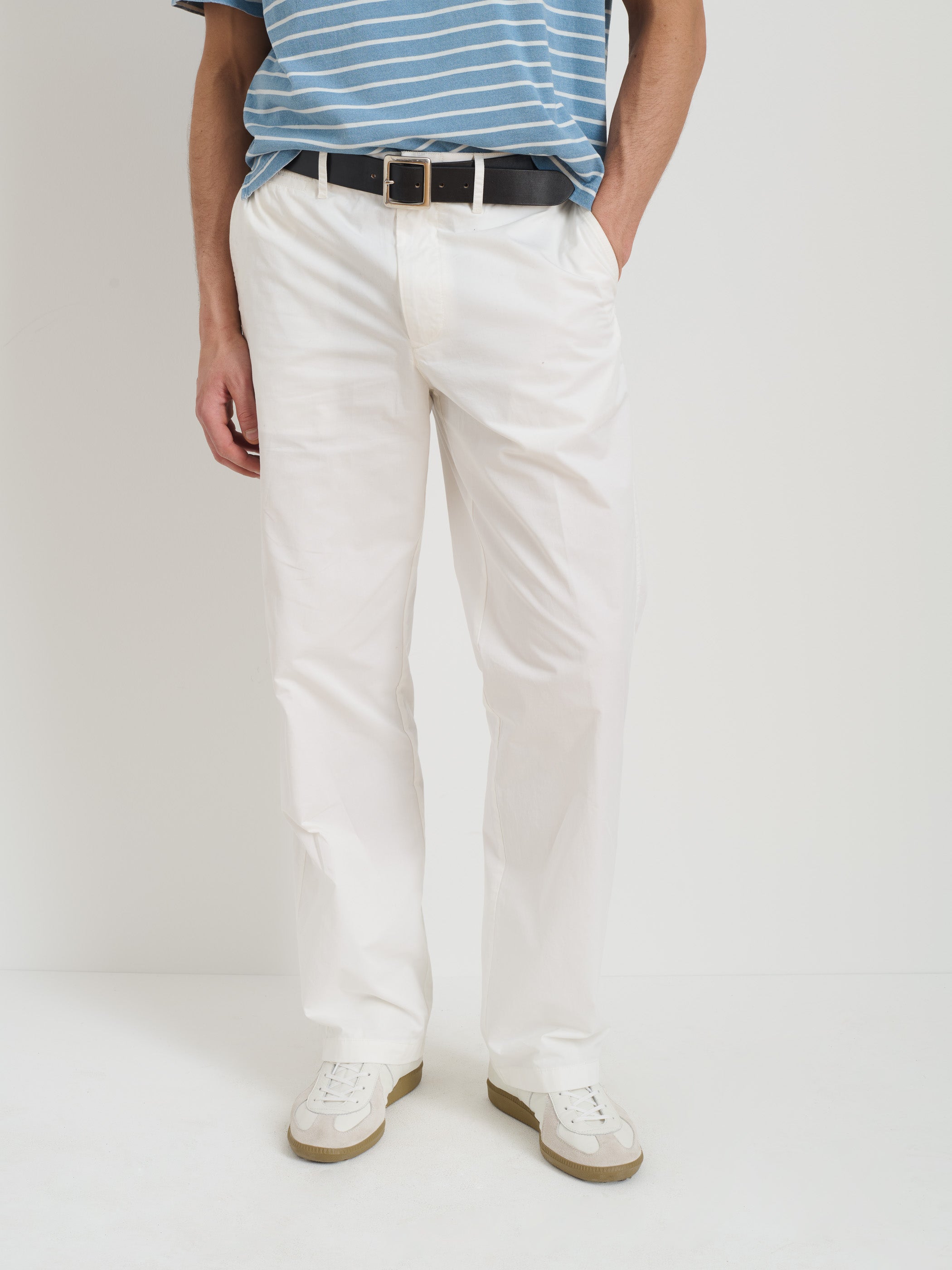 Straight Leg Pant In Lightweight Chino