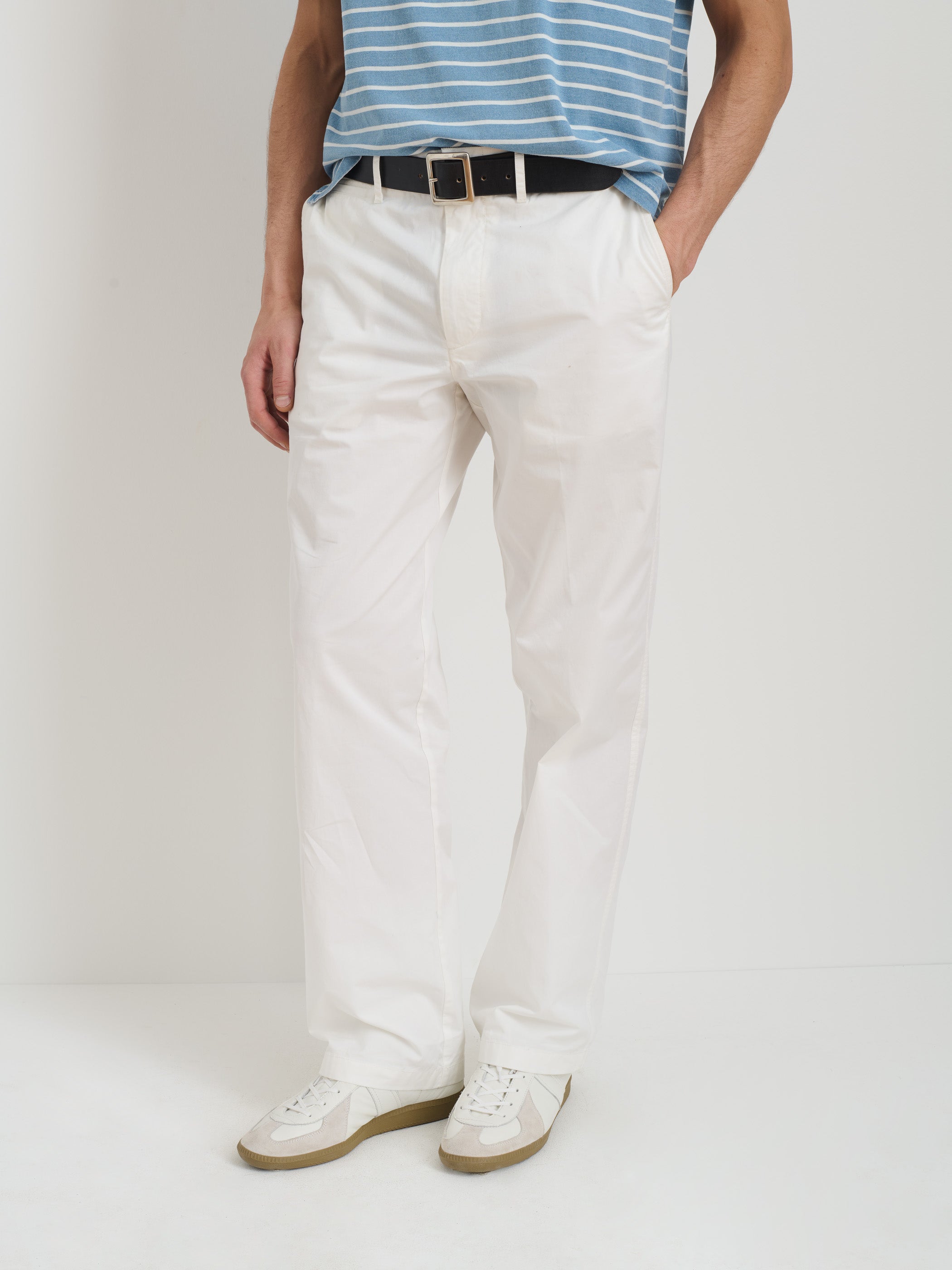 Straight Leg Pant In Lightweight Chino