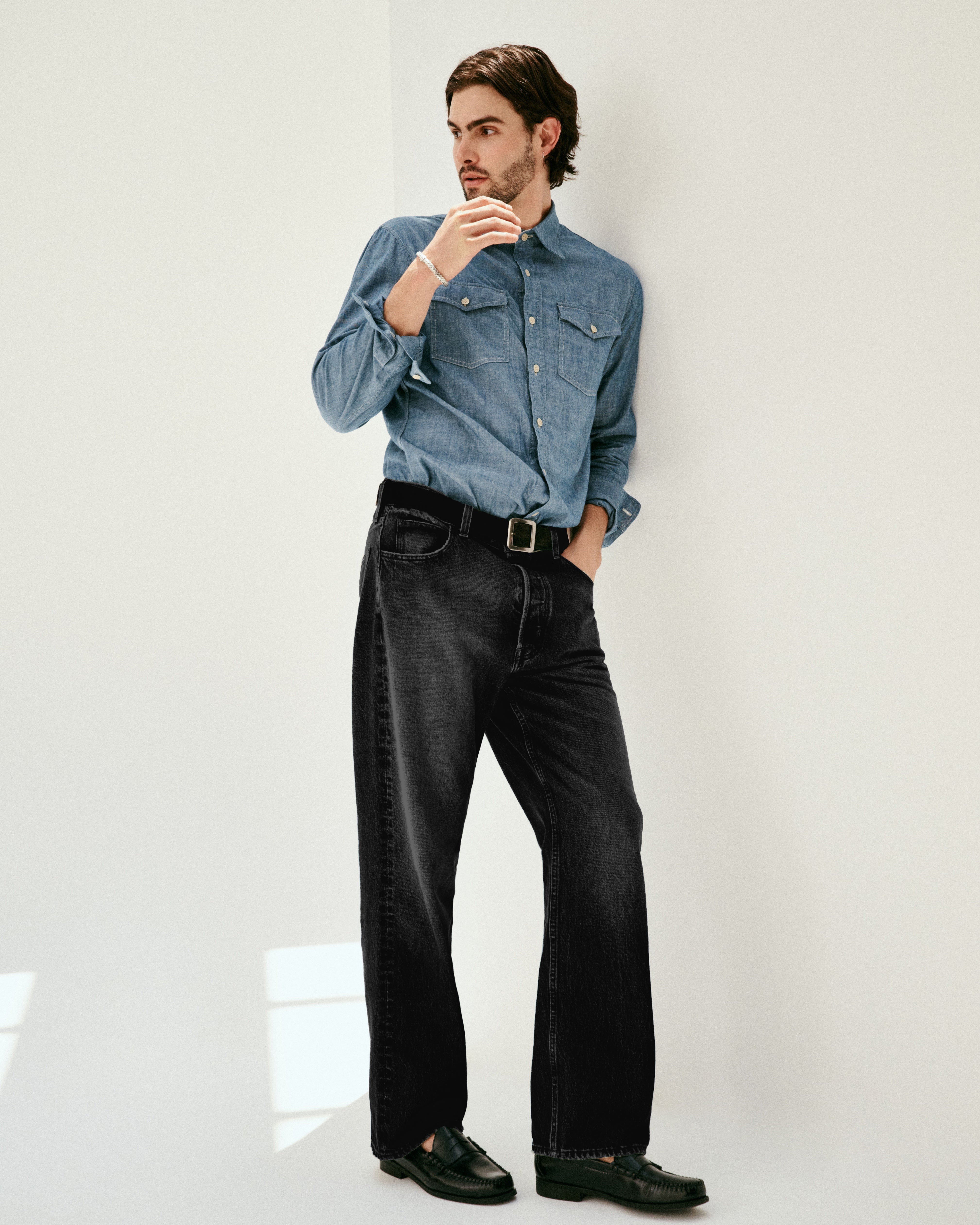 AM Relaxed Straight 5 Pocket Jean